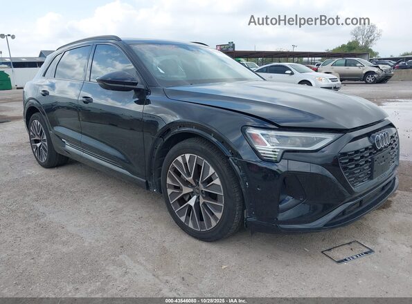 WA16AAGE6RB052016 2024 AUDI Q8 E-TRON Черный Передняя правая четверть
