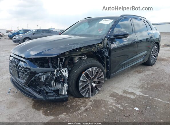 WA16AAGE6RB052016 2024 AUDI Q8 E-TRON Черный Передняя левая четверть