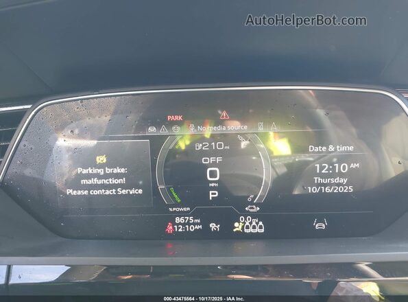 WA16ABGE3RB052755 2024 AUDI Q8 E-TRON Серый 