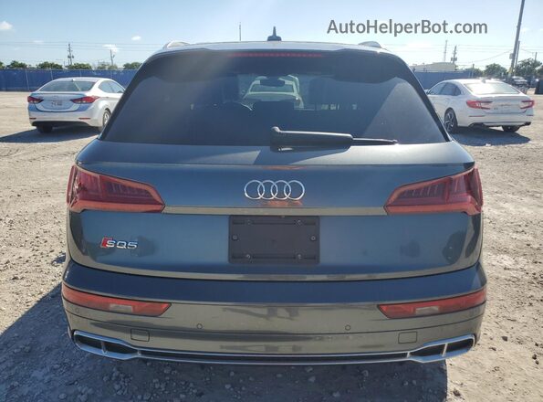 WA1A4AFY0J2058153 2018 AUDI SQ5 Gray Widok z tyłu