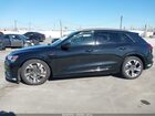 2022 Audi E-tron Premium Quattro Черный vin: WA1AAAGE1NB013676