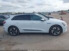 2021 Audi E-tron Premium Quattro Белый vin: WA1AAAGE3MB019445