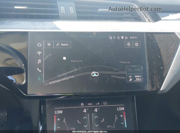 WA1AAAGE4MB022810 2021 AUDI E-TRON White 