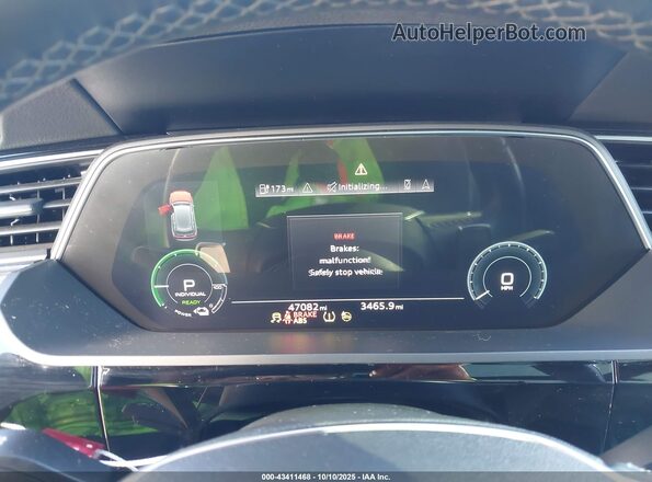 WA1AAAGE7NB006134 2022 AUDI E-TRON Gray 