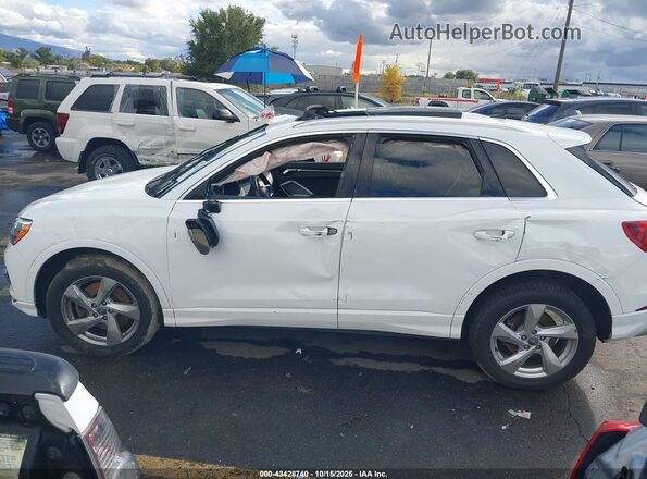 WA1AECF30K1078844 2019 AUDI Q3 White Vista interior de 360 grados