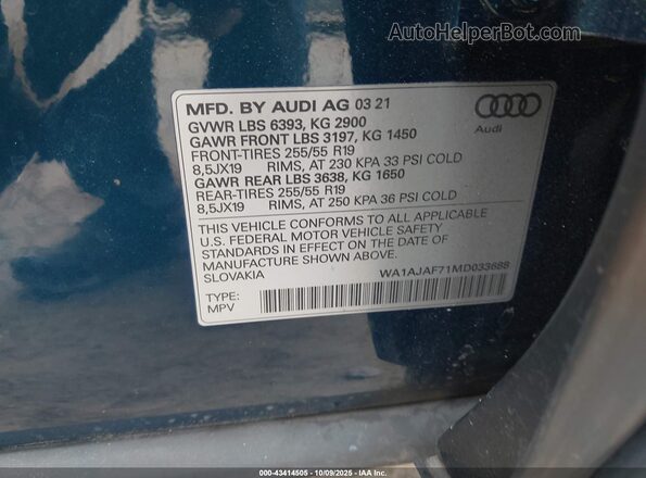 WA1AJAF71MD033688 2021 AUDI Q7 Blue Widok komory silnika