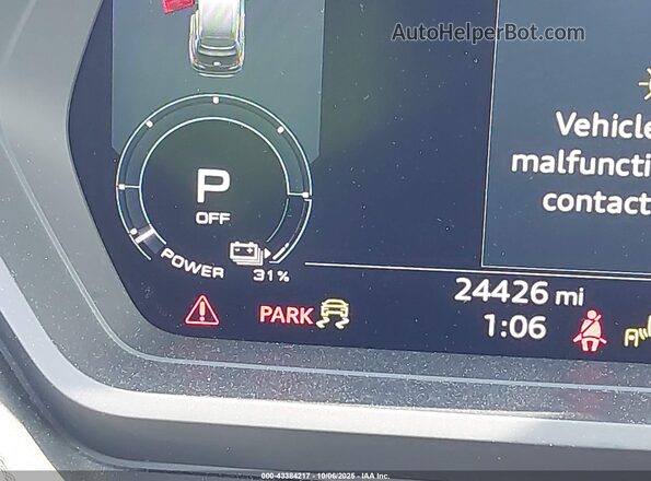 WA1BCBFZ8PP028061 2023 AUDI Q4 Белый 