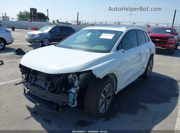 WA1BCBFZ8PP028061 2023 AUDI Q4 Белый Передняя левая четверть