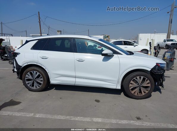 WA1BCBFZ8PP028061 2023 AUDI Q4 Белый Панорамный вид салона 360°