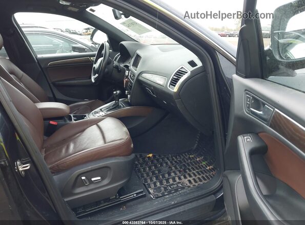 WA1C2AFP9HA051241 2017 AUDI Q5 Navy წინა სალონის ხედი