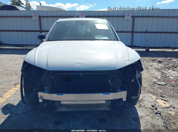 WA1C4AFY7M2010727 2021 AUDI SQ5 White Widok wnętrza z tyłu