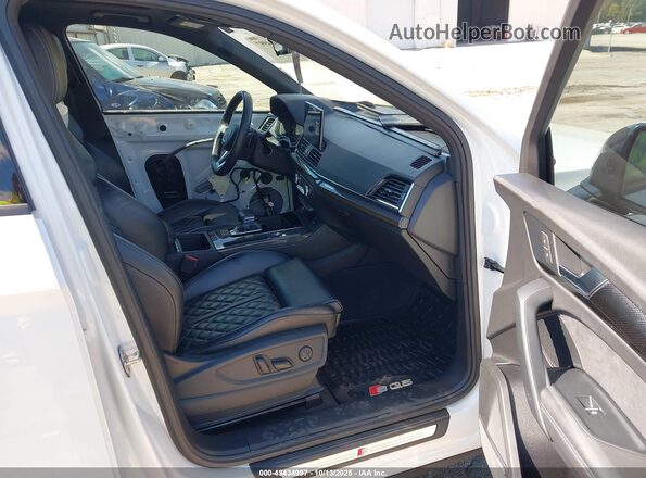 WA1C4AFY7M2010727 2021 AUDI SQ5 White Widok wnętrza z przodu