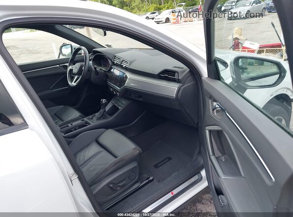 WA1DECF31M1051197 2021 AUDI Q3 White Սալոնի դիմացի տեսք