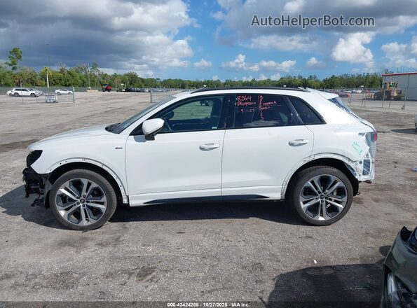 WA1DECF31M1051197 2021 AUDI Q3 White 