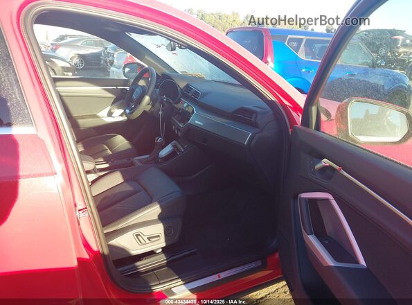 WA1DECF31S1006306 2025 AUDI Q3 Красный Вид салона спереди