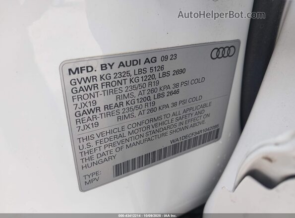 WA1DECF34R1042095 2024 AUDI Q3 White ძრავის განყოფილების ხედი