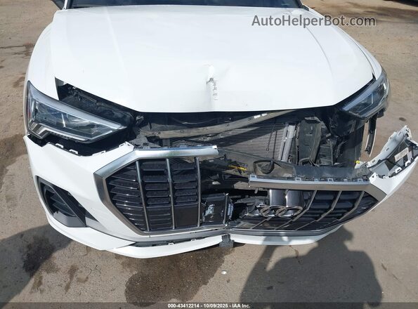WA1DECF34R1042095 2024 AUDI Q3 White 