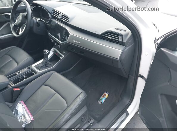 WA1DECF35P1103399 2023 AUDI Q3 White წინა სალონის ხედი