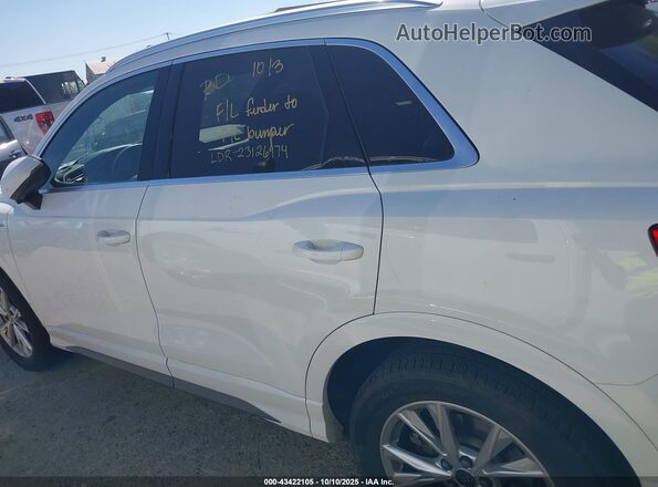WA1DECF38R1095771 2024 AUDI Q3 White Widok wnętrza 360 stopni