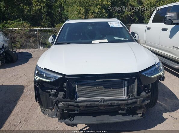 WA1DECF38R1095771 2024 AUDI Q3 White Widok zestawu wskaźników