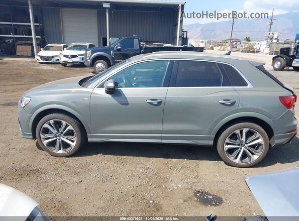 WA1EECF30M1100636 2021 AUDI Q3 Gray Սալոնի 360 աստիճան տեսք