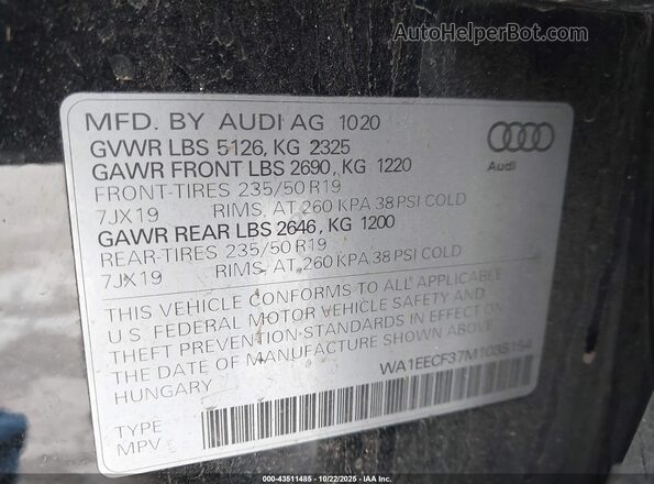 WA1EECF37M1035154 2021 AUDI Q3 Black Widok komory silnika