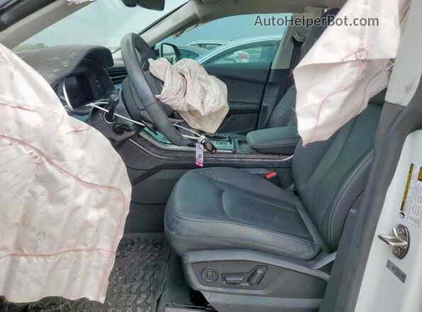 WA1EVBF11PD012982 2023 AUDI Q8 Белый Вид салона спереди