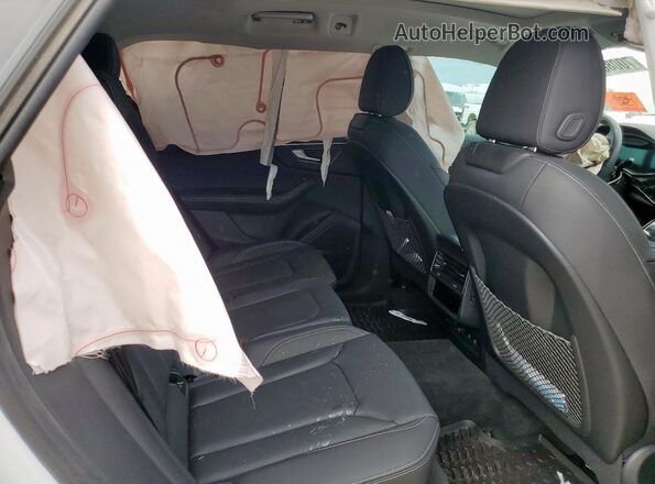 WA1EVBF11PD012982 2023 AUDI Q8 Белый Вид задней части салона