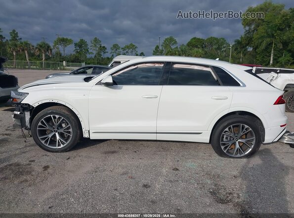 WA1EVBF13PD017522 2023 AUDI Q8 White უკანა სალონის ხედი