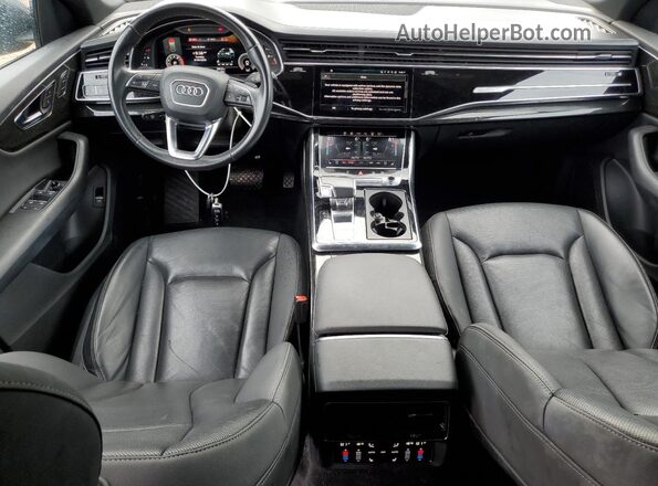 WA1FVAF14MD003297 2021 AUDI Q8 Серый Вид панели приборов