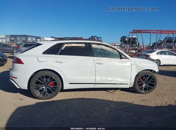 WA1FVBF15ND034257 2022 AUDI Q8 Белый Вид задней части салона