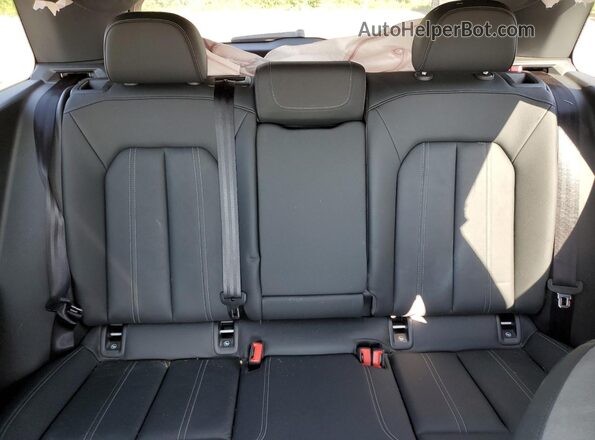 WA1G2AFZ3RP012730 2024 AUDI Q4 White Widok tylnych siedzeń