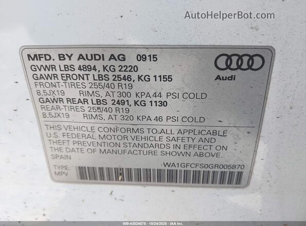 WA1GFCFS0GR005870 2016 AUDI Q3 White ძრავის განყოფილების ხედი