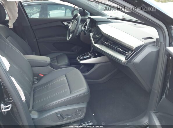 WA1L2BFZ0RP030428 2024 AUDI Q4 Черный Вид салона спереди