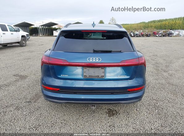 WA1LAAGE2NB009158 2022 AUDI E-TRON Teal 