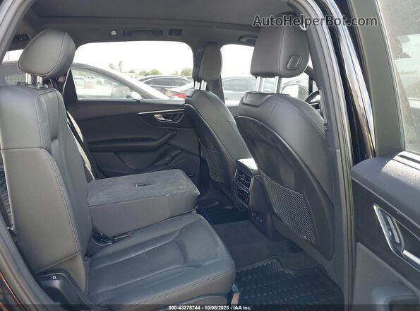 WA1LXAF74LD009133 2020 AUDI Q7 Black Widok naklejki z numerem VIN