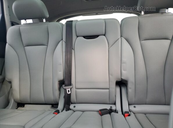 WA1VABF78JD031682 2018 AUDI Q7 Gray Вид задніх сидінь