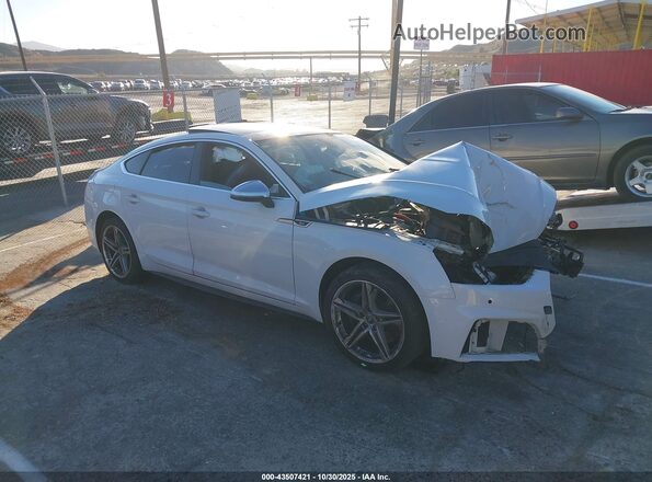 WAUB4CF54KA016729 2019 AUDI S5 Белый Передняя правая четверть