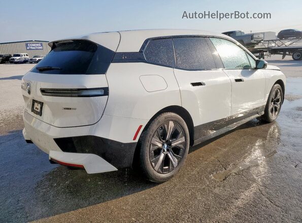 WB523CF01RCP94121 2024 BMW IX White Tył prawy