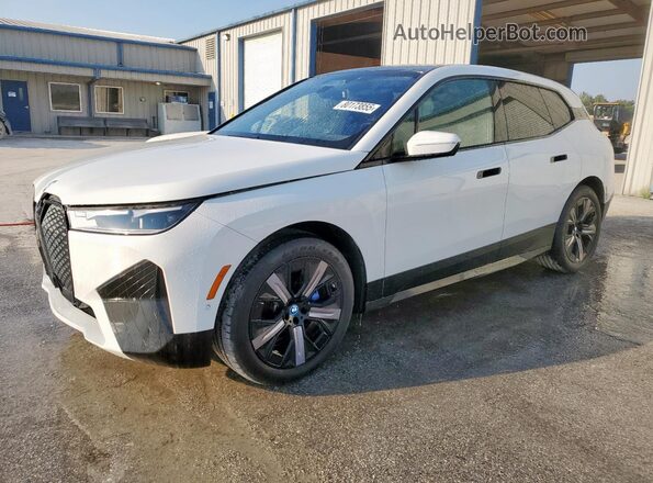 WB523CF01RCP94121 2024 BMW IX White Przód lewy