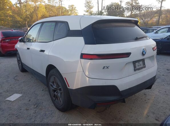 WB523CF02PCM04978 2023 BMW IX White Trasero izquierdo