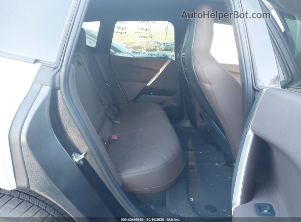 WB523CF02PCM04978 2023 BMW IX White Vista de la etiqueta del VIN