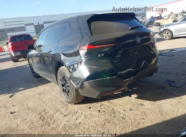 WB523CF04RCN47773 2024 BMW IX Черный Задняя левая четверть