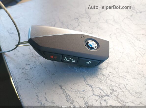 WB523CF04RCP11314 2024 BMW IX White Widok deski rozdzielczej