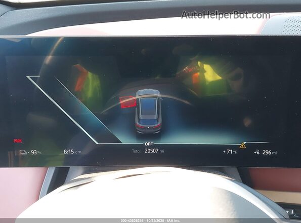 WB523CF06SCT60704 2025 BMW IX Gray Vista de los asientos traseros