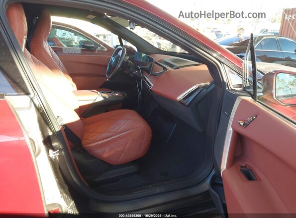 WB523CF08PCL72649 2023 BMW IX Red Widok wnętrza z przodu
