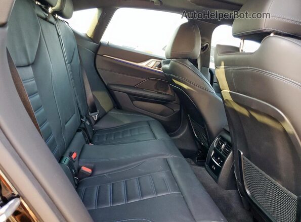 WBA13AW00NFM45784 2022 BMW M4 Black Vista de los asientos traseros