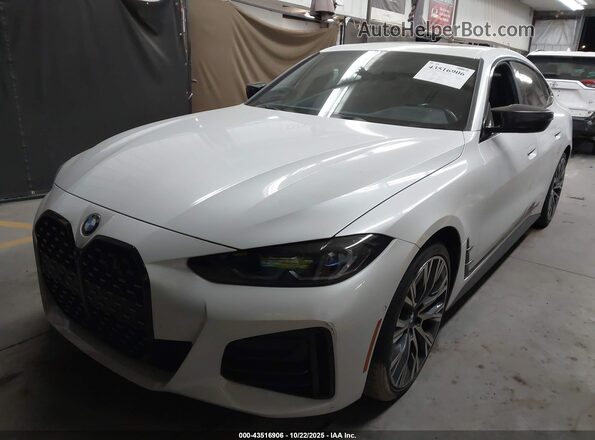WBA13AW02NFM31207 2022 BMW OTHER White Przód lewy