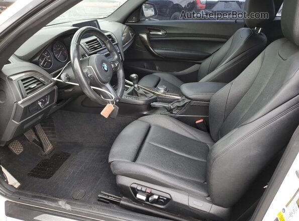 WBA1J7C55GV289744 2016 BMW M2 Белый Вид салона спереди