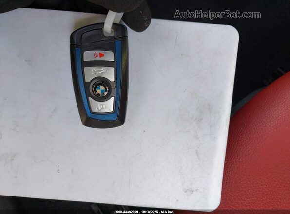 WBA2J5C02L7E75840 2020 BMW M2 Синий Вид панели приборов